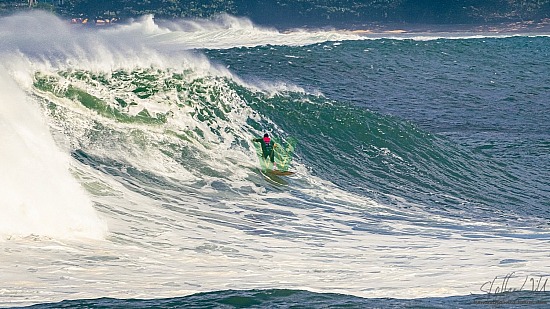 big wave surfing, haena, hāʻena, red vest, yellow board, 01/16/21