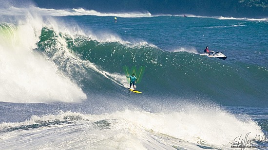 big wave surfing, blue vest, haena, hāʻena, yellow board, 01/16/21